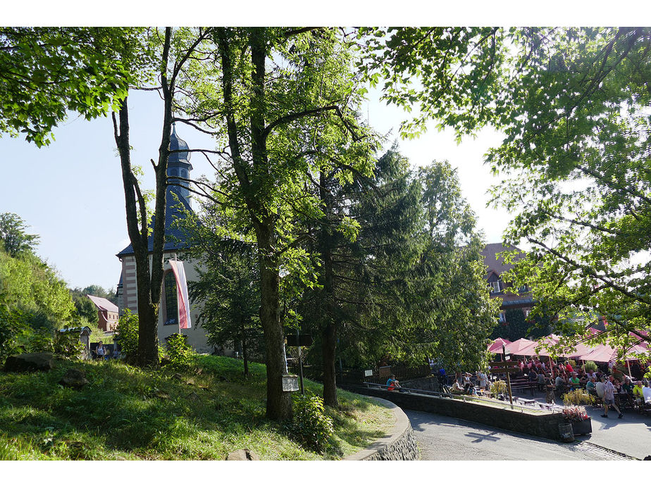 Sankt Crescentius on Tour in Ostheim und auf dem Kreuzberg (Foto: Karl-Franz Thiede)